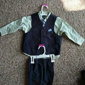 Ridiculously cute toddler suit